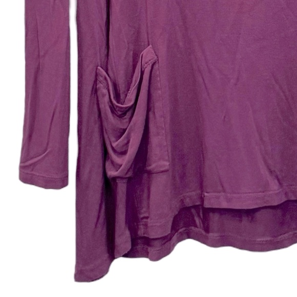 LOGO by Lori Goldstein Size M Berry Wine V-neck Tee Long Sleeves Pocket Detail - Picture 4 of 5